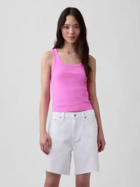 Geripptes Tanktop mit U-Ausschnitt