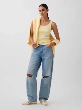 Geripptes Tanktop mit U-Ausschnitt