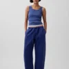 Geripptes Tanktop mit U-Ausschnitt