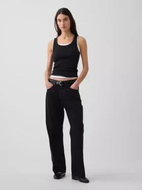 Geripptes Tanktop mit U-Ausschnitt