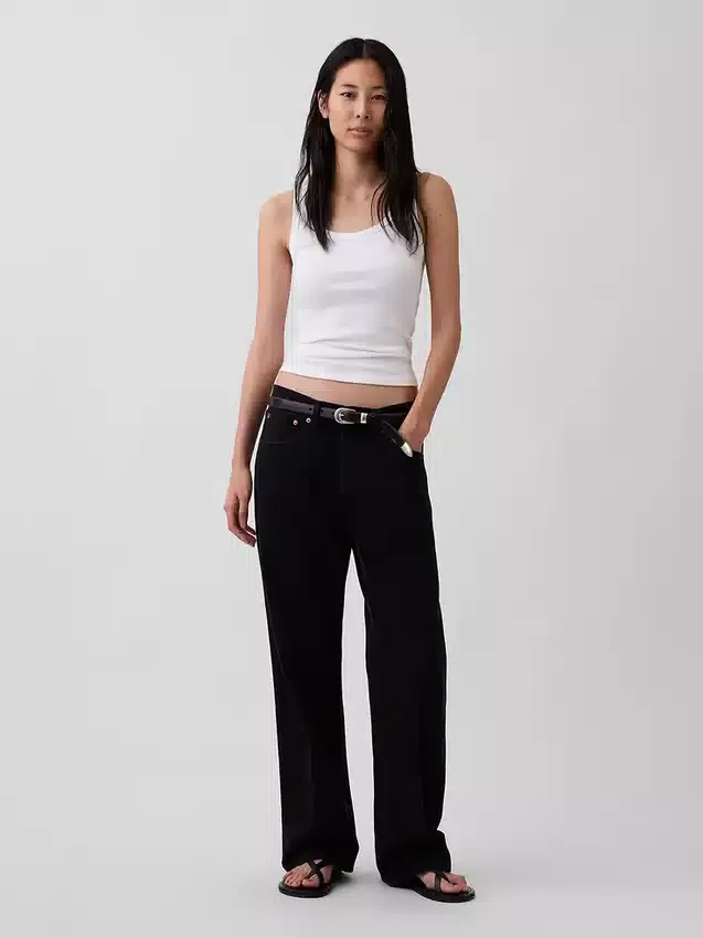 Geripptes Tanktop mit U-Ausschnitt
