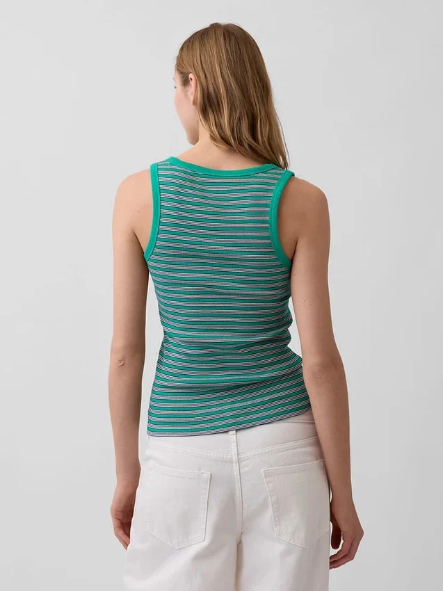 Geripptes Tanktop mit U-Ausschnitt