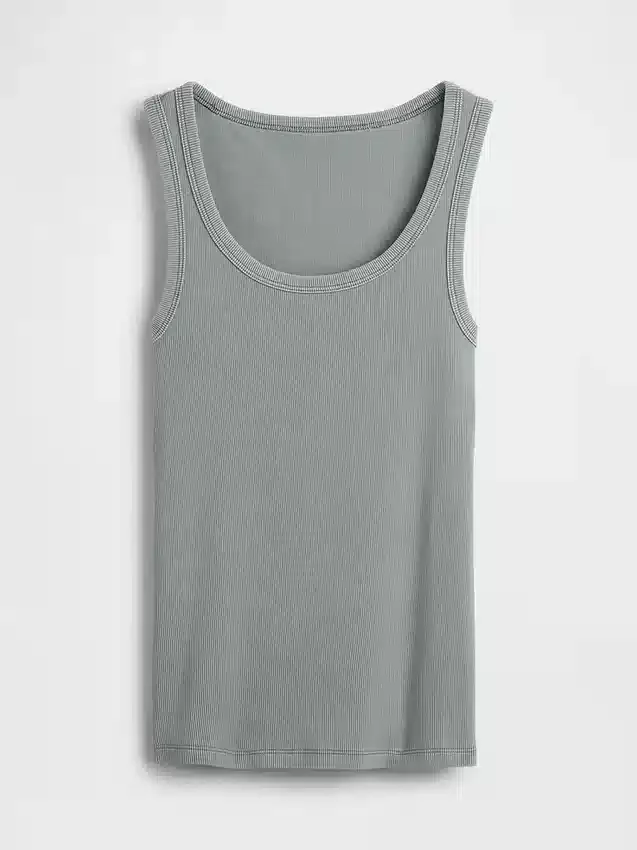 Geripptes Tanktop mit U-Ausschnitt