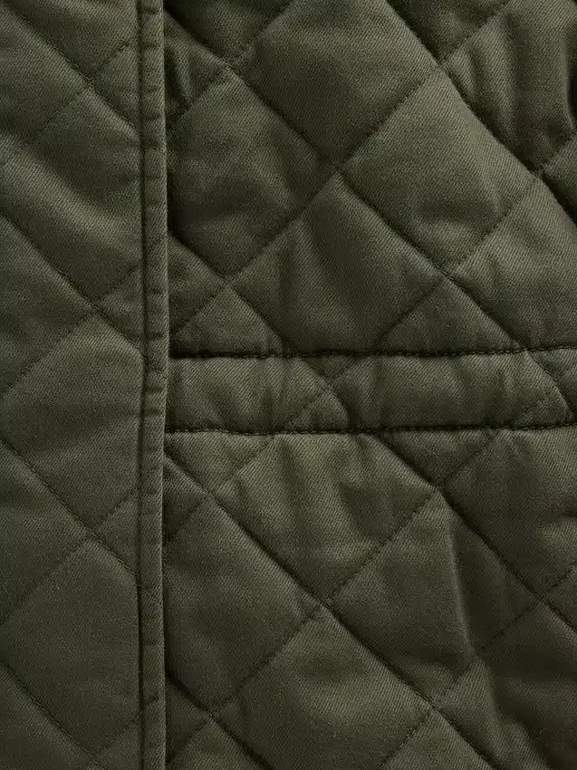 Gesteppte, taillierte Feldjacke
