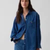 Großes Denim-Hemd