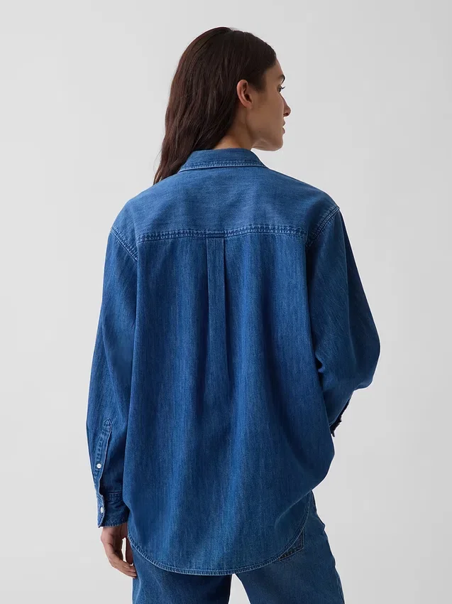 Großes Denim-Hemd