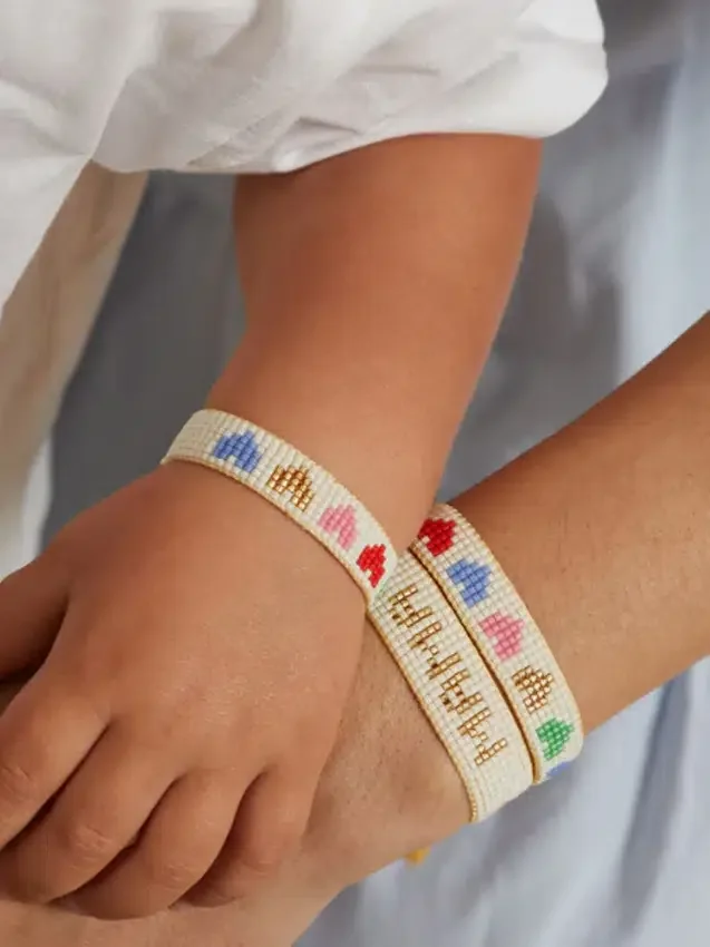 Hart „Mini and Me“ Regenbogen-Herzen-Armband-Set