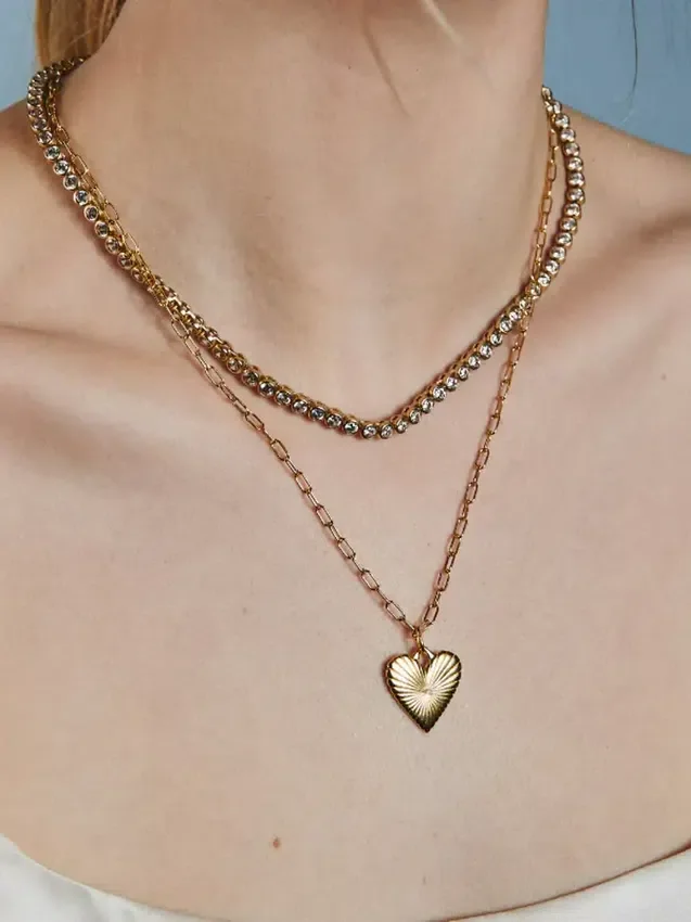 Hart „Small Ribbed Heart of Gold“-Halskette