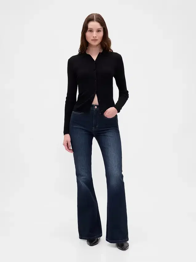 High-Rise-Flare-Jeans im 70er-Jahre-Stil