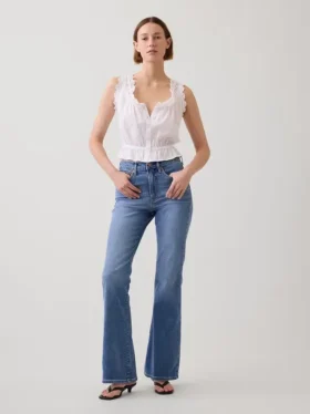High-Rise-Flare-Jeans im 70er-Jahre-Stil