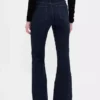 High-Rise-Flare-Jeans im 70er-Jahre-Stil