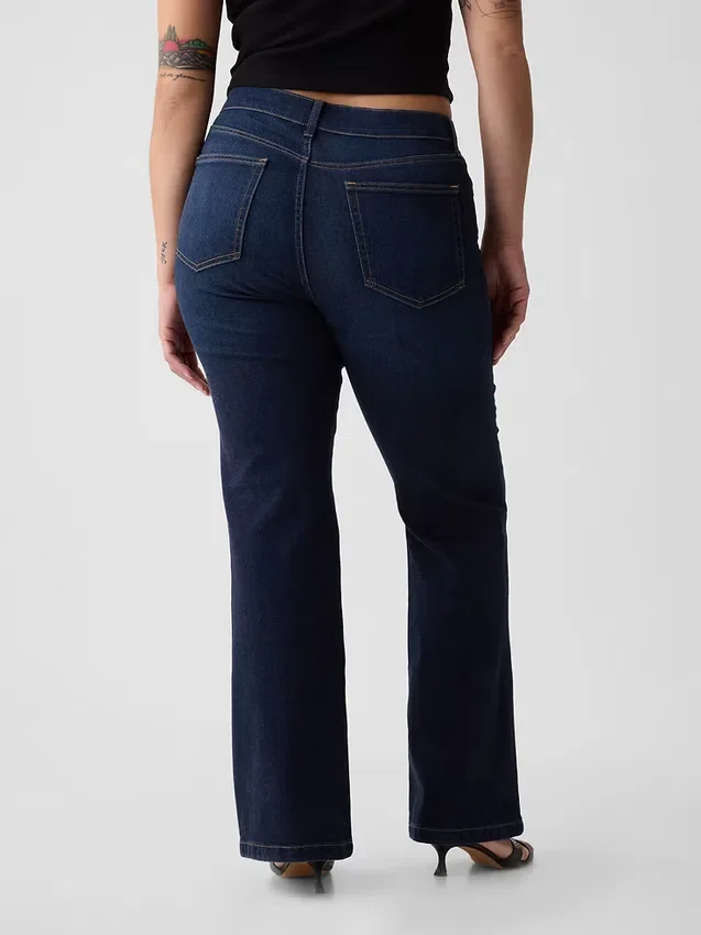 High-Rise-Flare-Jeans im 70er-Jahre-Stil