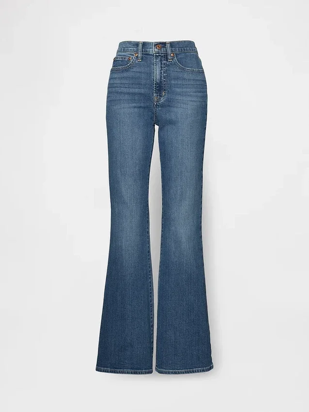 High-Rise-Flare-Jeans im 70er-Jahre-Stil