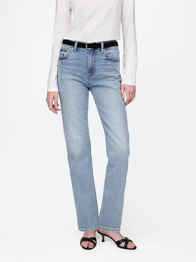 High-Rise-Jeans im 90er-Jahre-Stil mit schmalem, geradem Schnitt