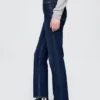 High-Rise-Jeans im 90er-Jahre-Stil mit schmalem, geradem Schnitt
