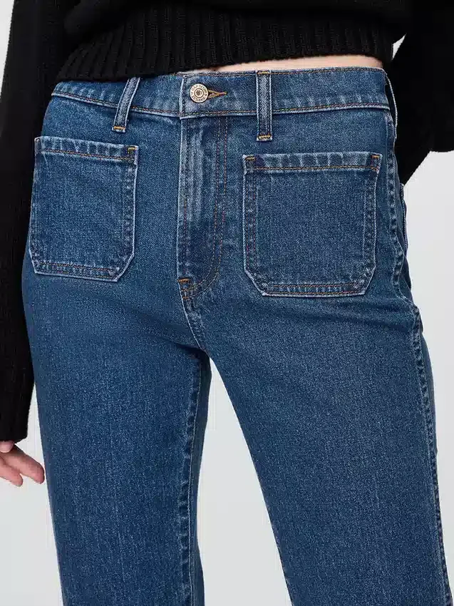 High-Rise-Jeans im 90er-Jahre-Stil mit schmalem, geradem Schnitt