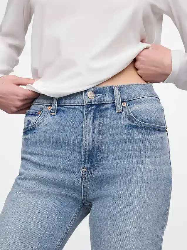 High-Rise-Jeans im 90er-Jahre-Stil mit schmalem, geradem Schnitt