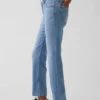 High-Rise-Jeans im 90er-Jahre-Stil, schmal geschnitten, gerade Beinschnitt, verkürzt