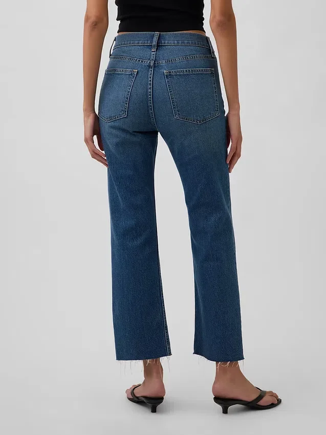 High-Rise-Jeans im 90er-Jahre-Stil, schmal geschnitten, gerade Beinschnitt, verkürzt