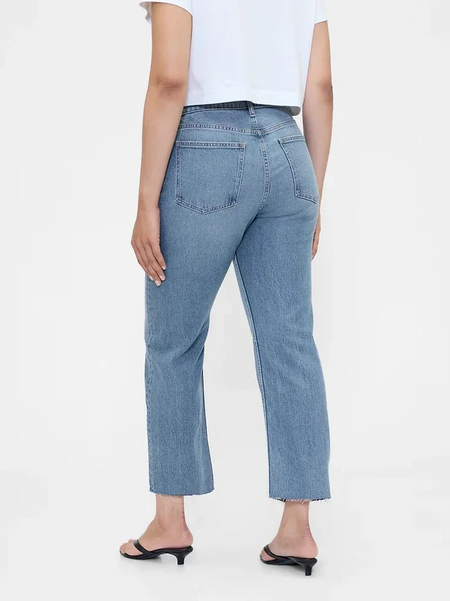 High-Rise-Jeans im 90er-Jahre-Stil, schmal geschnitten, gerade Beinschnitt, verkürzt