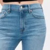 High-Rise-Jeans im 90er-Jahre-Stil, schmal geschnitten, gerade Beinschnitt, verkürzt