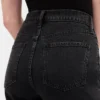 High-Rise-Jeans im 90er-Jahre-Stil, schmal geschnitten, gerade Beinschnitt, verkürzt