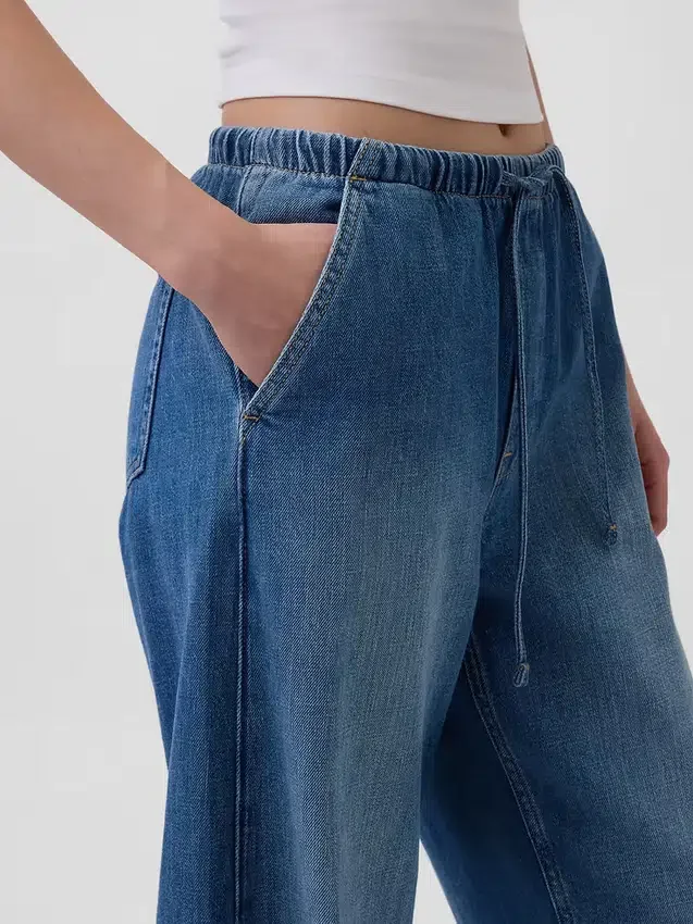 High-Rise-Jeans im Easy-Barrel-Schnitt