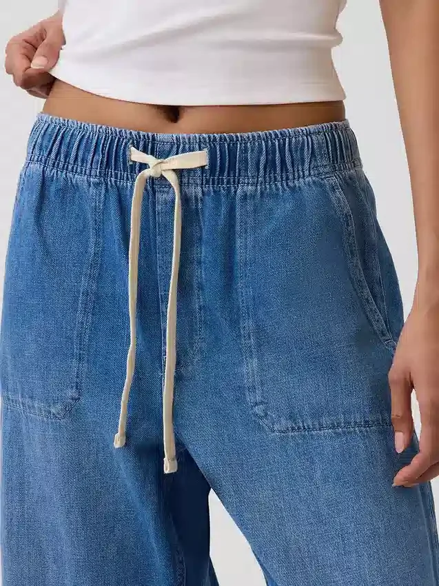High-Rise-Jeans im Easy-Barrel-Schnitt