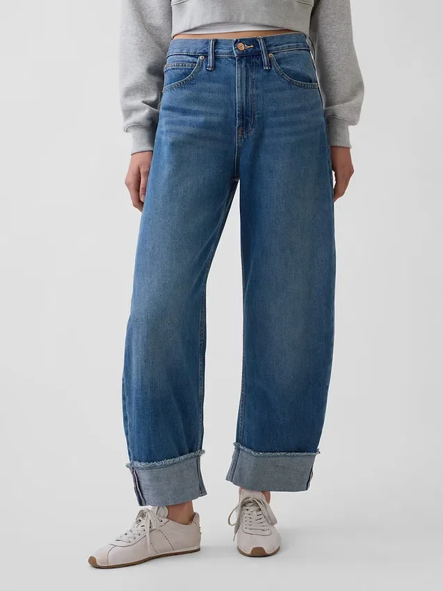High-Rise-Jeans mit Umschlag