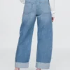 High-Rise-Jeans mit Umschlag
