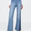 Hoch geschnittene 70er-Jahre-Flare-Jeans mit Aufnähern