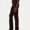 Hoch taillierte Cord-Jeans im 90er-Jahre-Stil, schmal und gerade geschnitten