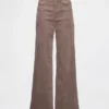 Hoch taillierte Cordhose mit weitem Bein