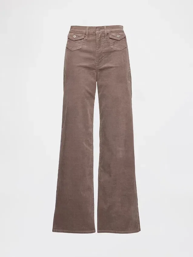 Hoch taillierte Cordhose mit weitem Bein