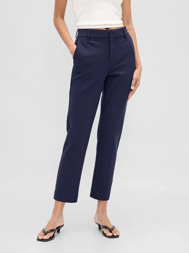 Hoch taillierte, schmal geschnittene Crop-Hose aus Doppelstrick