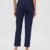 Hoch taillierte, schmal geschnittene Crop-Hose aus Doppelstrick