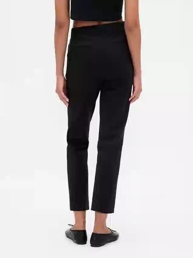 Hoch taillierte, schmal geschnittene Crop-Hose aus Doppelstrick