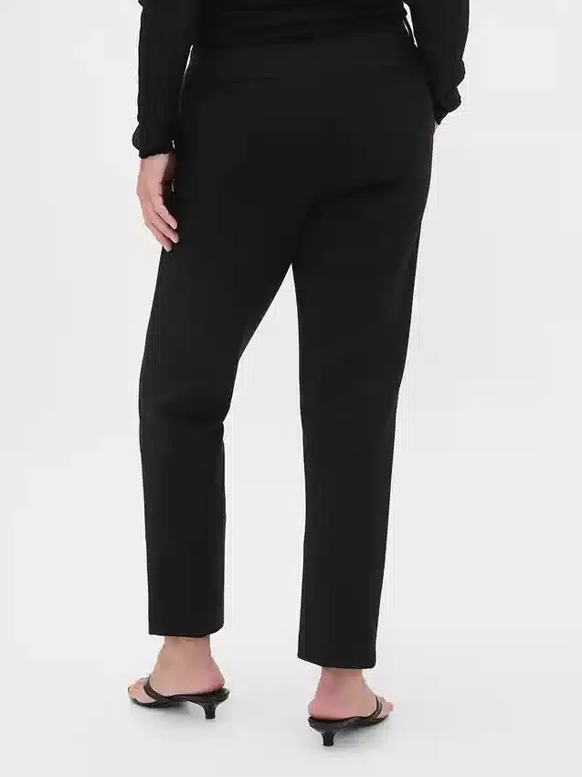 Hoch taillierte, schmal geschnittene Crop-Hose aus Doppelstrick