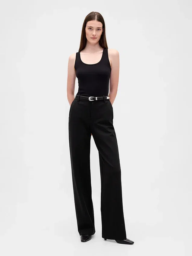 Hoch taillierte, weit geschnittene Hose aus Doppelstrick