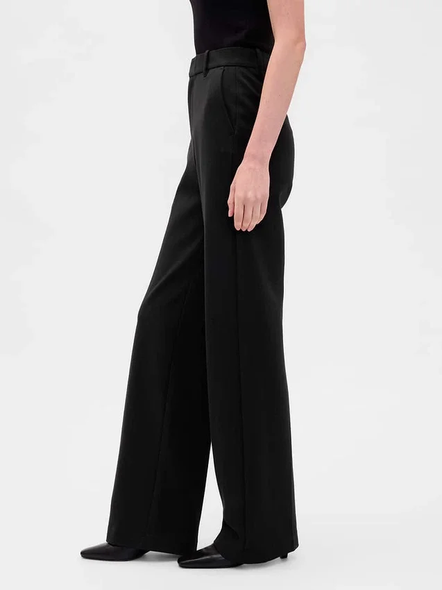 Hoch taillierte, weit geschnittene Hose aus Doppelstrick