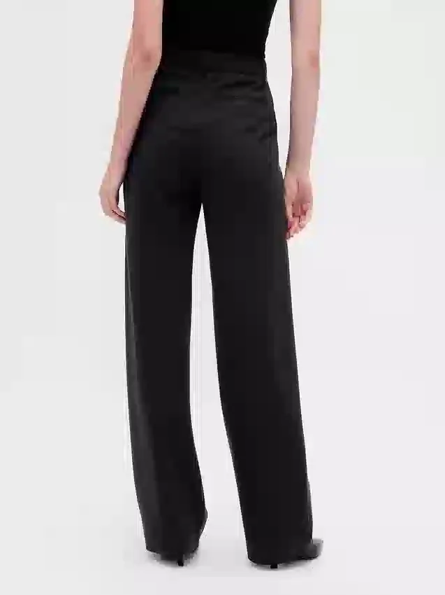 Hoch taillierte, weit geschnittene Hose aus Doppelstrick