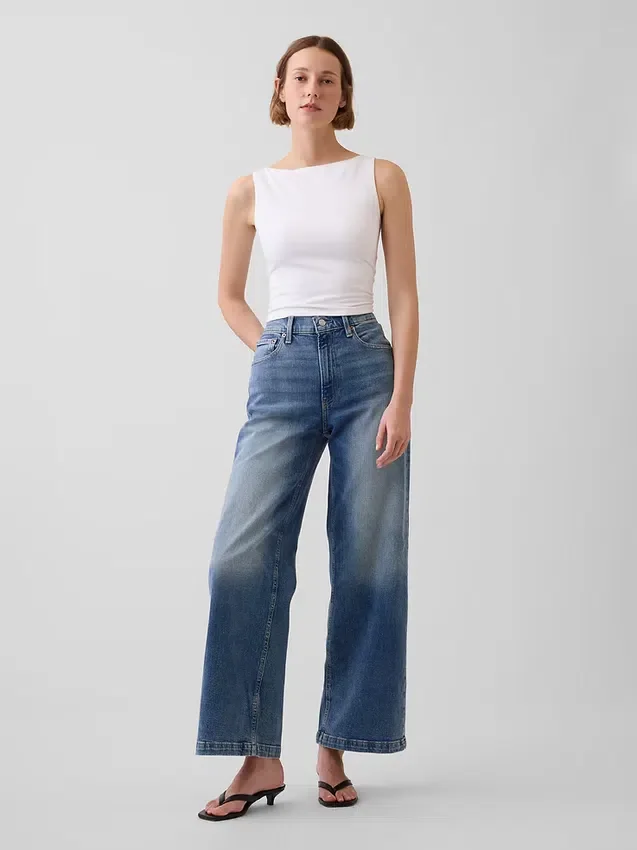 Hoch taillierte, weit geschnittene Knöchellange Jeans