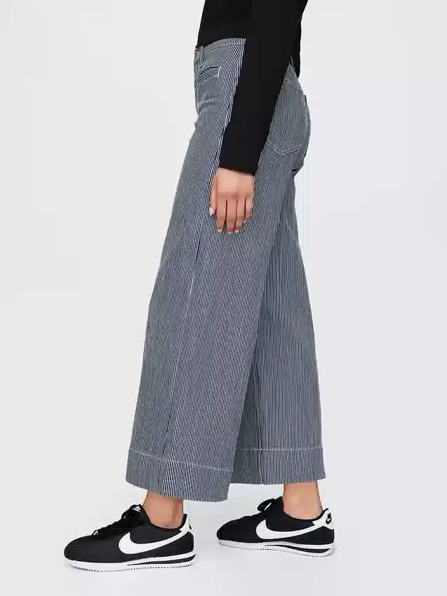 Hoch taillierte, weit geschnittene Knöchellange Jeans