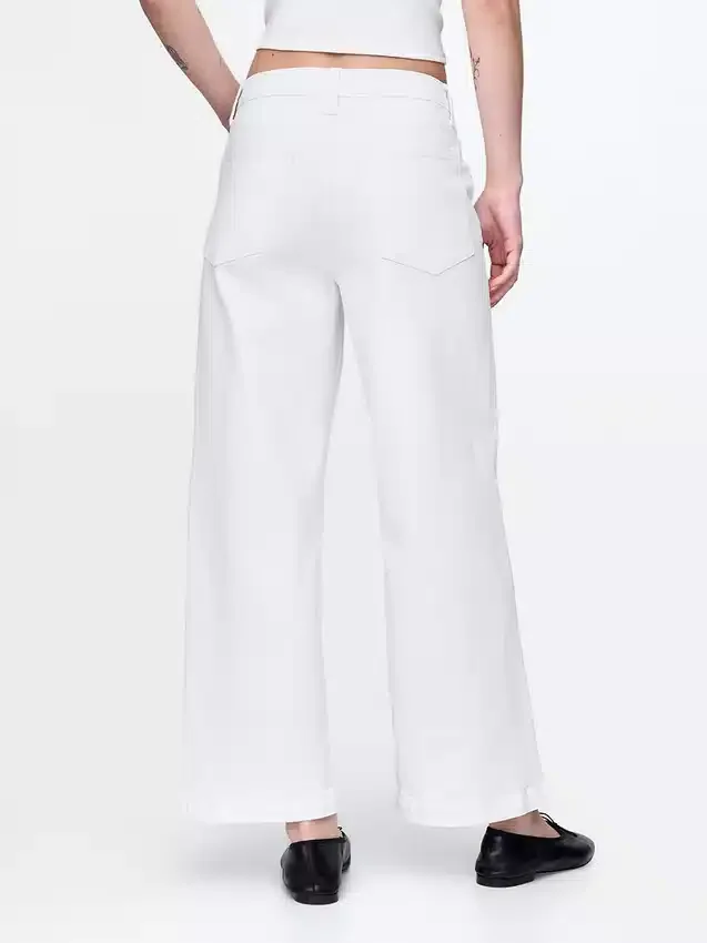 Hoch taillierte, weit geschnittene Knöchellange Jeans