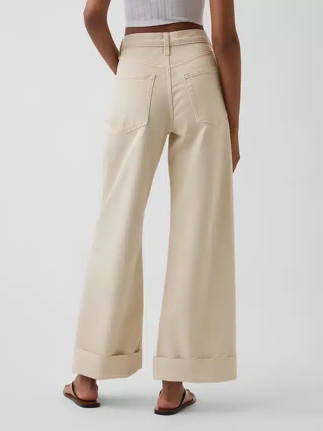 Hoch taillierte, weit geschnittene Knöchellange Jeans