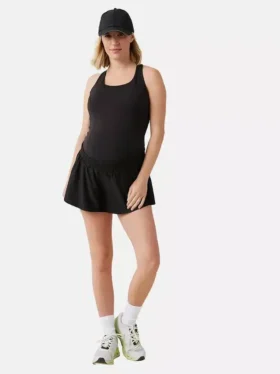 Ingrid und Isabel – das Tennis-Umstandsmode-Kleid