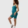 Ingrid und Isabel – der kurze Active-Unitard-Shorts-Jumpsuit für Umstandsmode