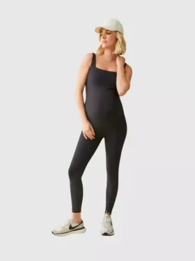 Ingrid und Isabel – der lange schwarze Active-Unitard-Jumpsuit in Umstandsmode