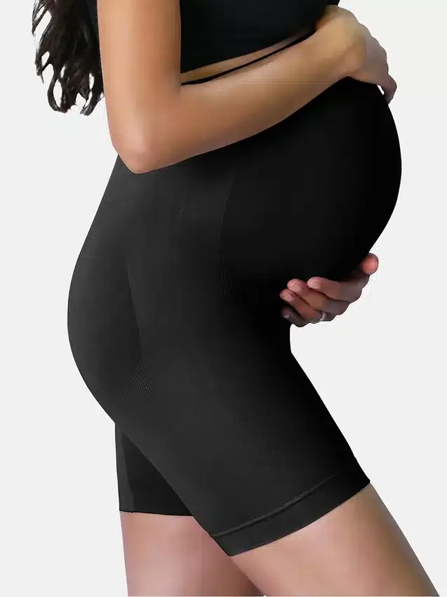 Ingrid und Isabel Umstandsmode-Shapewear-Shorts