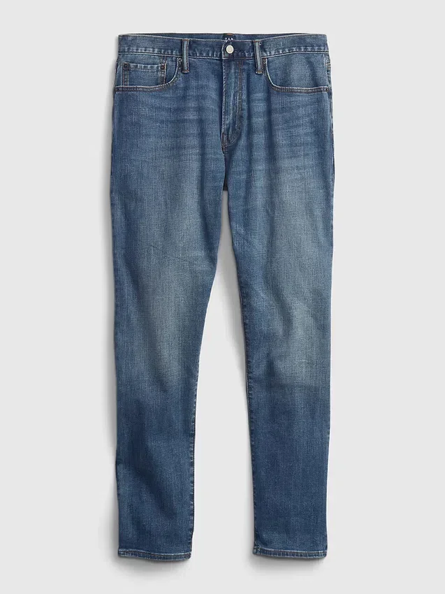 Jeans im athletischen, konisch zulaufenden Schnitt